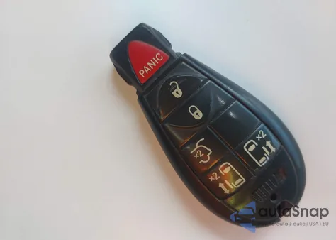 2016 Chrysler Town & Country Touring from USA, damaged, VIN 2C4RC1BG1GR296435